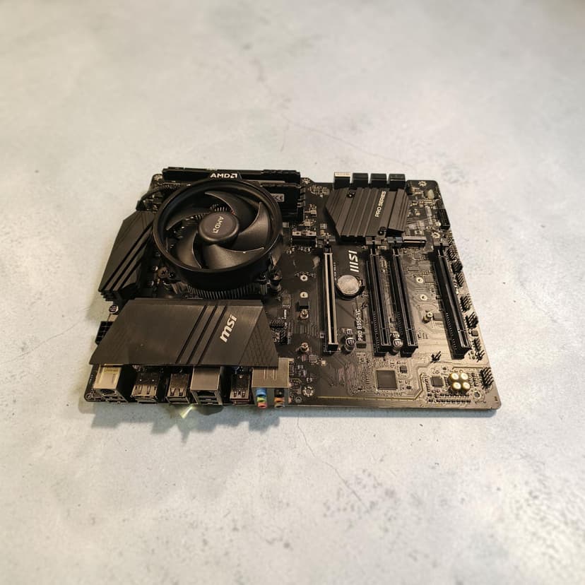 Kit Trio PC Gamer ⚙️ MSI PRO B550-VC | Ryzen 5 5500 | 32GB DDR4 Kingston FURY Beast 3200MHz ⚡🖤